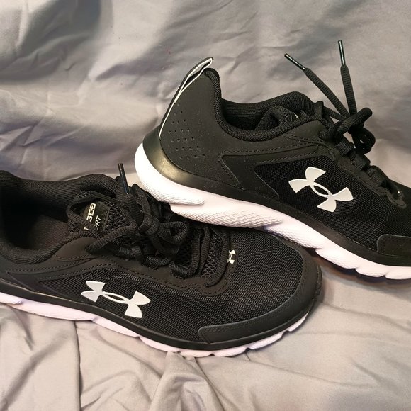 Under Armour Women's Charged Assert 9 Shoe - Picture 1 of 6